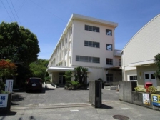 &nbsp;�@��s�����菬�w�Z:652m